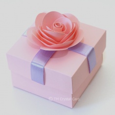 Бонбоньерка "Цветочная коробочка" розовая